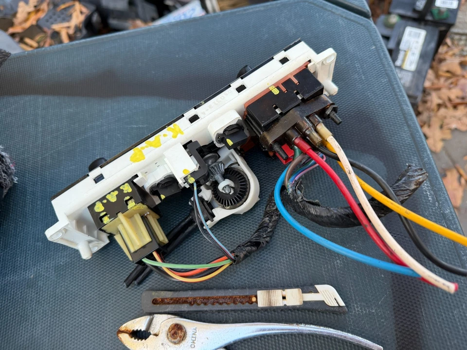 94-00 FORD MUSTANG OEM CLIMATIZADOR CLIMATIZADOR AIRE ACONDICIONADO CONTROL - CARA BLANCA Foto 2 de 2