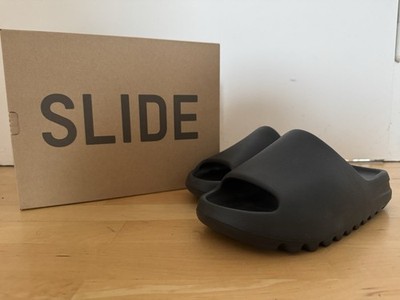 adidas yeezy slide 43
