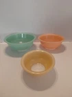 3 Vintage Pyrex Pastel Nesting Mixing Bowls Clear Glass bottoms 322 323 325