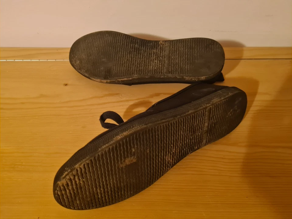 SNEAKERS H&M NERE USATE N 39 - Imagen 4 de 4