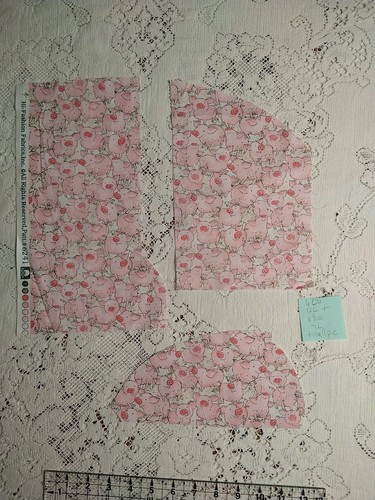 REMNANTS Pink Pigs Cotton Fabric Hi-Fashion Fabrics Piglets - Picture 2 of 4