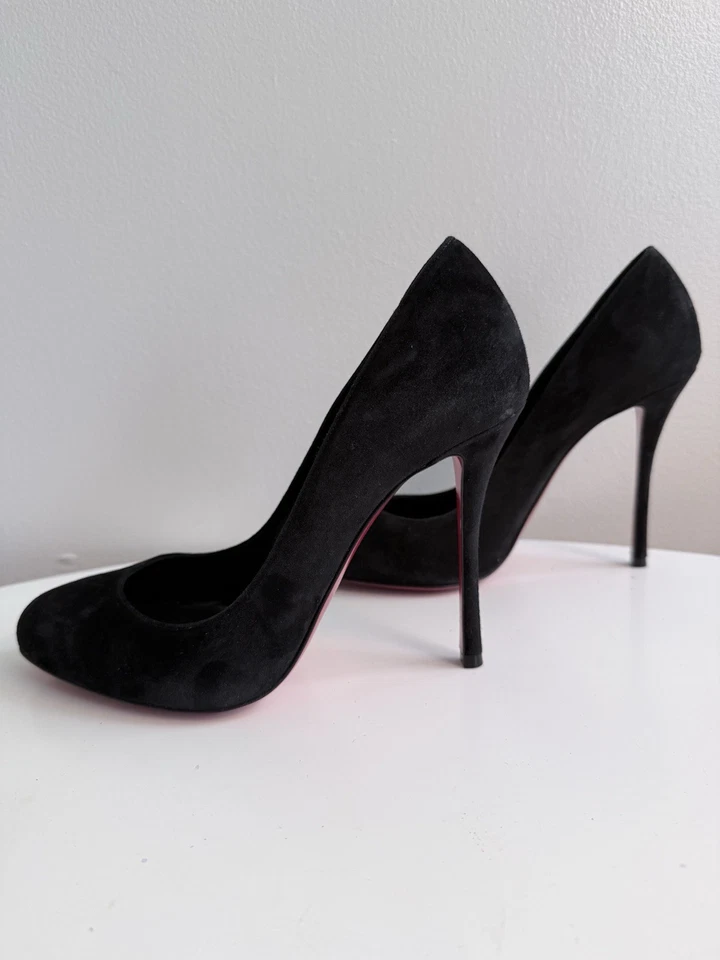 NOVO Christian Louboutin Feminino Dolly 100 Saltos Bombas de Camurça UE 39.5 EUA 8.5 - Imagem 4 de 4