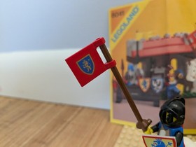 LEGO 6041 - Castle: Lion Knights: Armor Shop - 100% complete w/ instructions