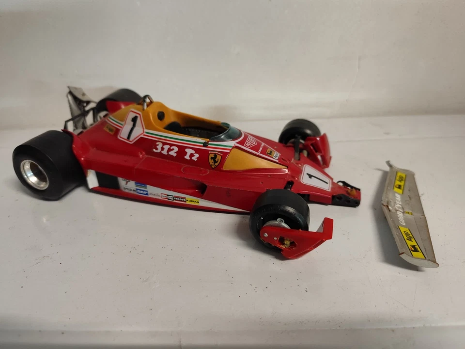 Burago Formula 1 Ferrari 312 T2 Scala 1:14 Italy Danneggiata Pezzi Mancanti - Immagine 3 di 4