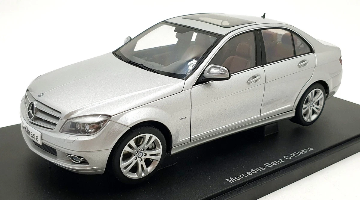 Preços baixos em AUTOart Mercedes-Benz 1:8 Escala Carros