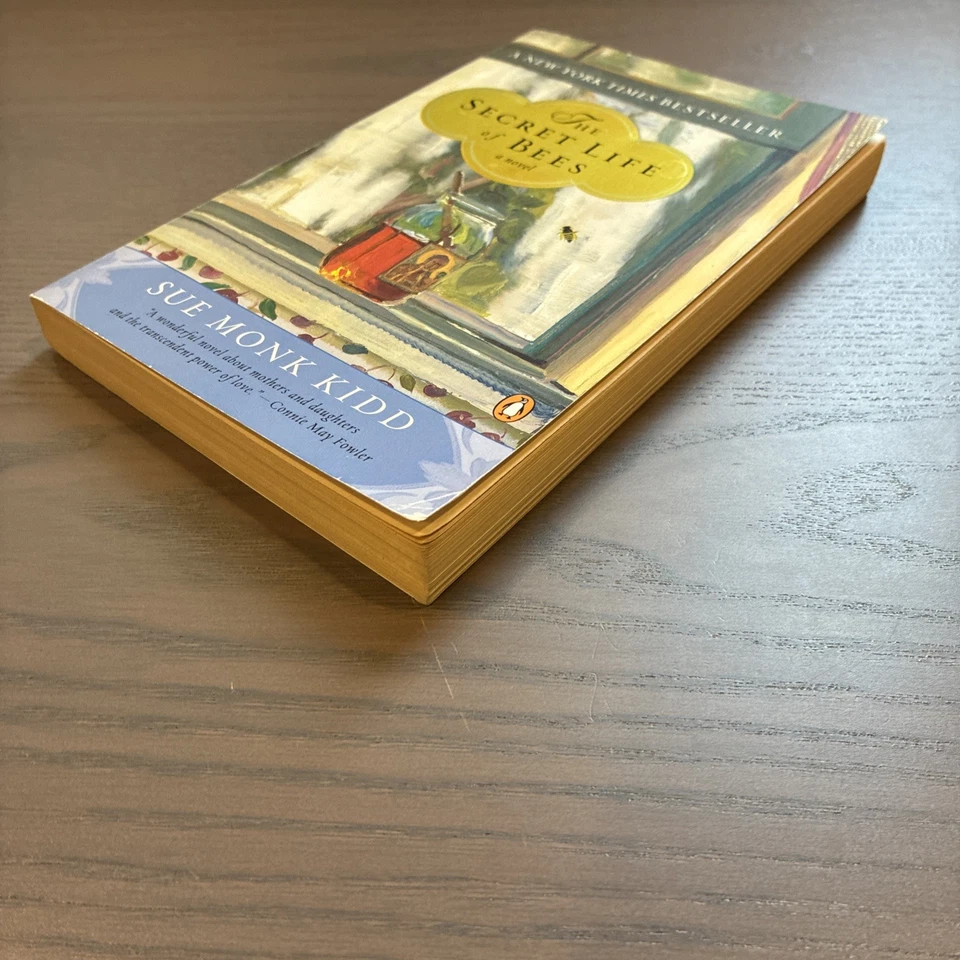 The Secret Life of Bees: A Novel by Sue Monk Kidd (2002, Paperback) Bestseller Foto 3 de 4