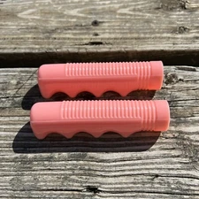 HUNT WILDE NOS BICYCLE PEACH PINK HAND GRIPS-INDUSTRIAL APPLICATION GRIPS