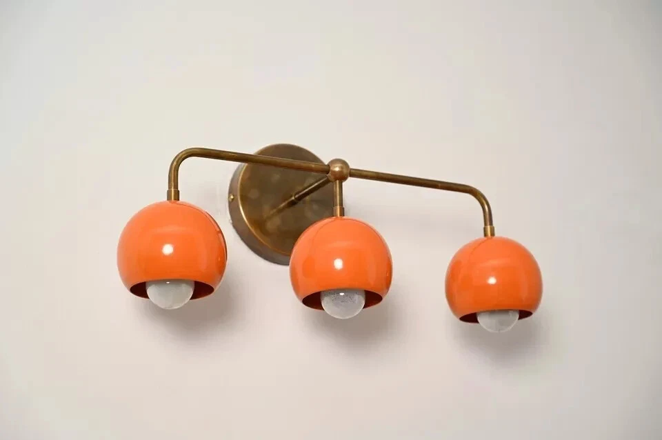 Aplique de pared italiano vintage hecho a mano con pantalla redonda tocador de 3 luces Foto 2 de 4