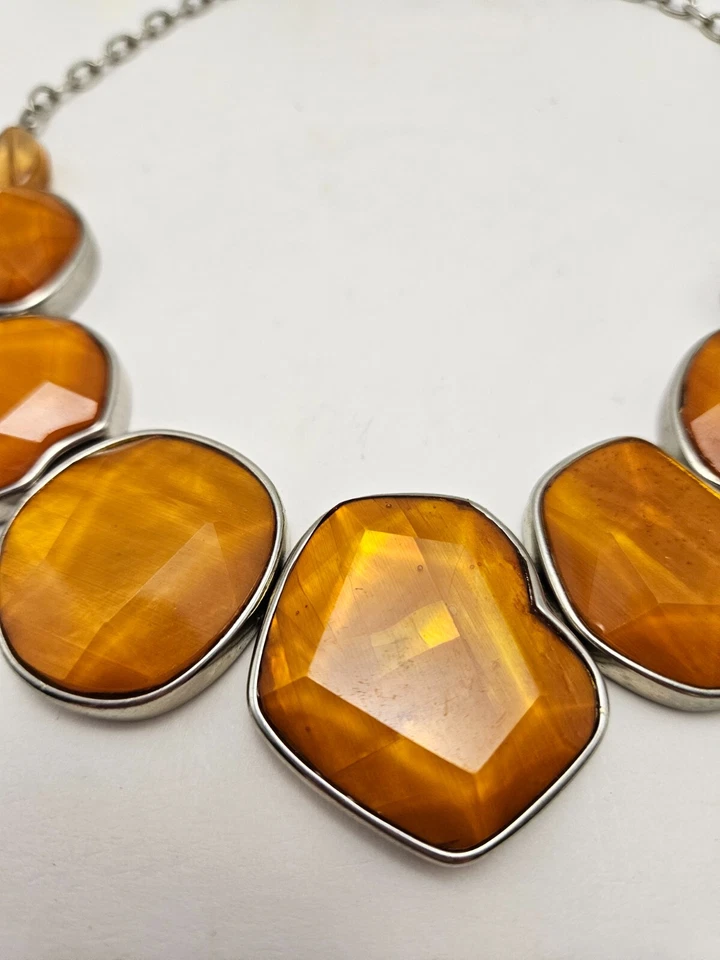 Vintage Joan Rivers Genuine Mother of Pearl Orange Statement Choker Necklace - Image 2 of 4