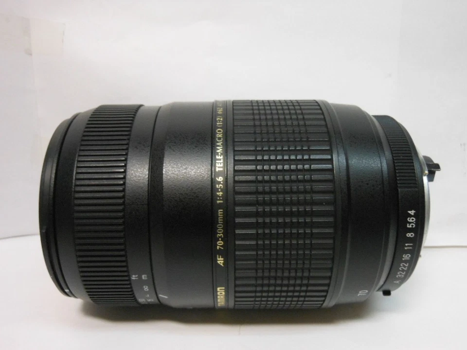 [ Near Mint ] Tamron 70-300mm f4-5.6 Di Macro lens For PENTAX Mount From Japan - Image 3 of 4