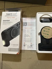 ShiftCam SnapGrip Various Colour - Battery phone grip with shutter button