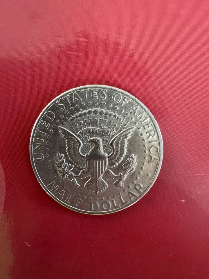 Medio dólar Kennedy 1978 con D relleno. Foto 2 de 2