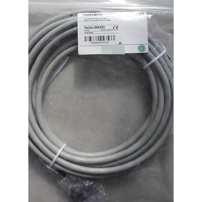 1PC brand New Schneider PLC Cable TWDFCW30M Free shipping