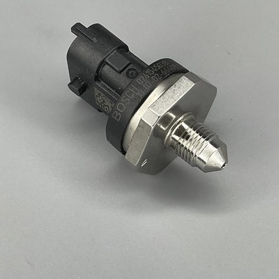 Bosch 0261545038 Fuel Pressure Sensor OEM Made in Germany New In Box