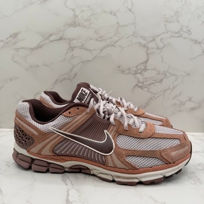 Nike Zoom Vomero 5 Clay Brown Earth Mens Running Shoes Size 11.5 HF1553-200