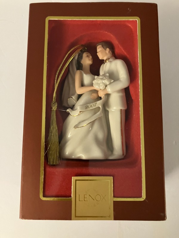 Vintage LENOX, 2007 Bride and Groom Christmas Tree Ornament EUC w/Box