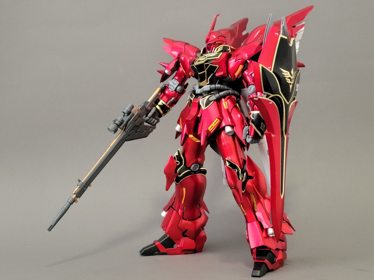 Bandai MG 1/100 MSN-06S Sinanju Bandai MG 1/100 MSN-06S Sinanju