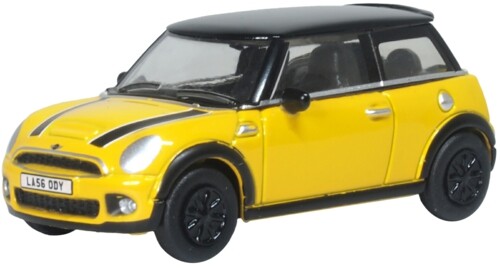 1/76 NEW MINI YELLOW 76NMN008