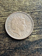 2001 United Kingdom UK Great Britain One Penny Elizabeth II Actual Coin TB3411*