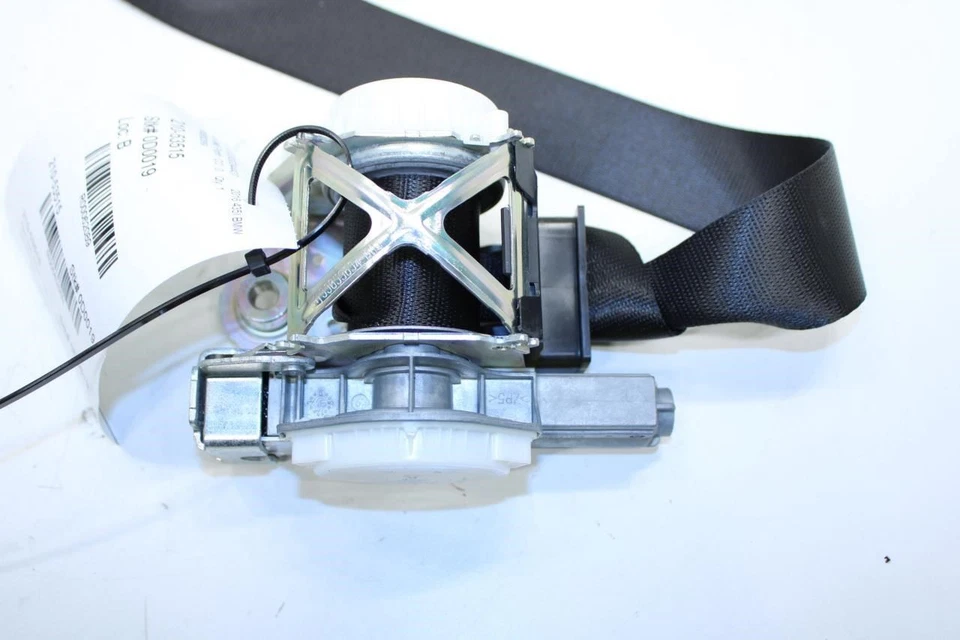 15-16 宝马 435i Gran Coupe xDrive 右前座皮带收回器 72117272476 原始设备制造商 — 第 4/4 张图片