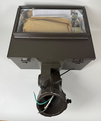 NEW/OLD STOCK COOPER LIGHTING, LUMARK, XM25, 250W MP MT FITTER MOUNT OUTDOOR