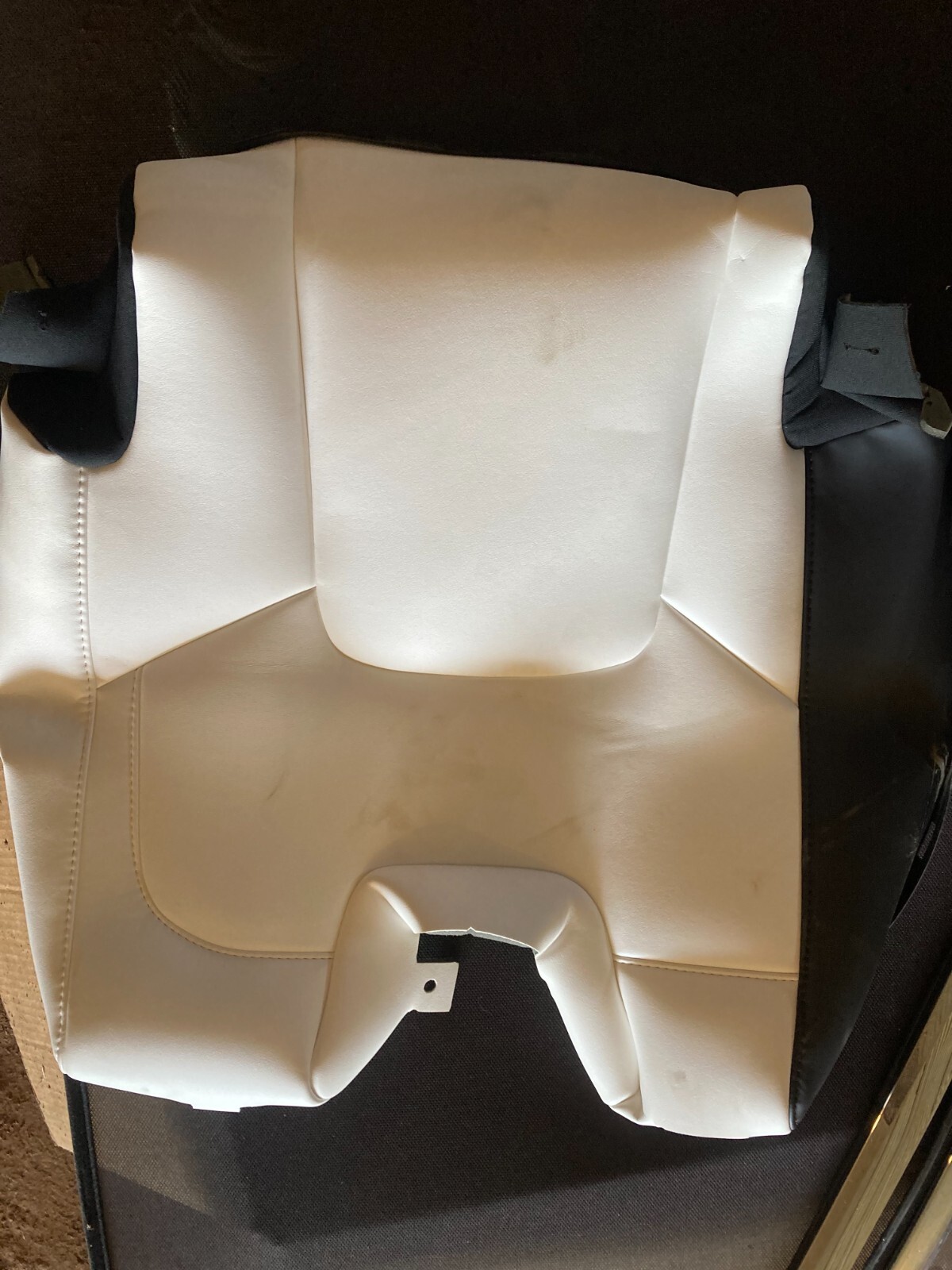 TESLA MODEL Y 3RD ROW LEFT HAND SOFT TRIM COVER ULTRA WHITE 1494209-82-C-image