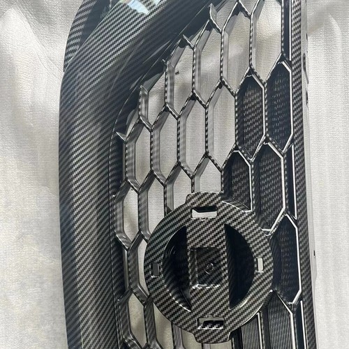 PATRÓN DE FIBRA DE CARBONO NEGRO PARA PARRILLA DELANTERA NISSAN SENTRA 2016-2019 - Imagen 2 de 4