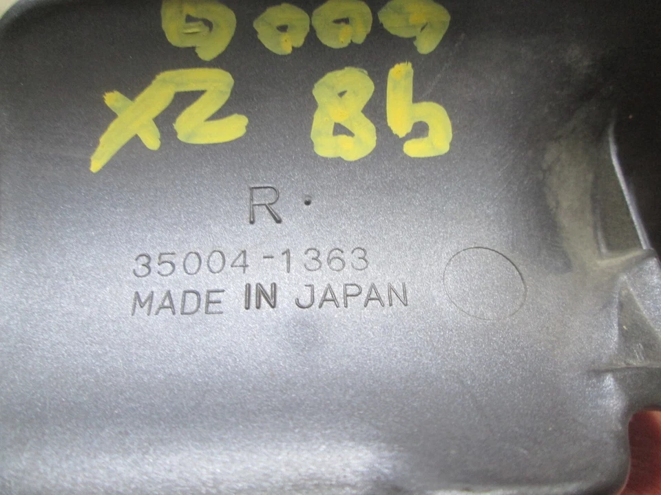 Guardabarros delantero derecho Kawasaki 1998 - 1999 ZX-6R / ZX-9R NINJA 35004-1391-E4 Foto 4 de 4