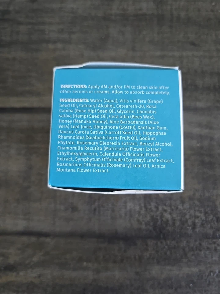 Crema rejuvenecedora calmante Reviva Labs Foto 2 de 4