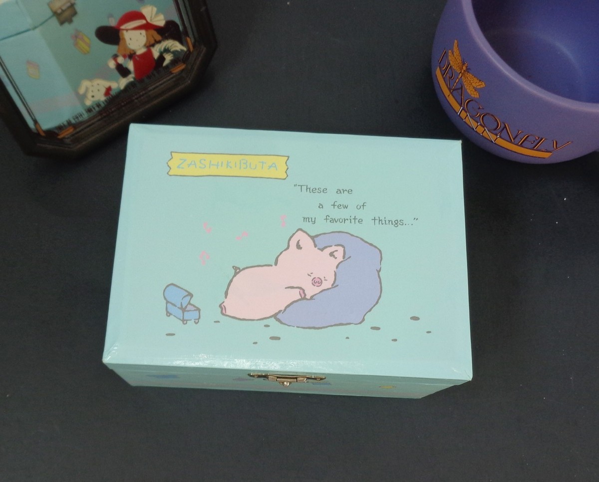 Sanrio Hello Kitty 1984 Vintage Zashikibuta Jewelry Case Organizer