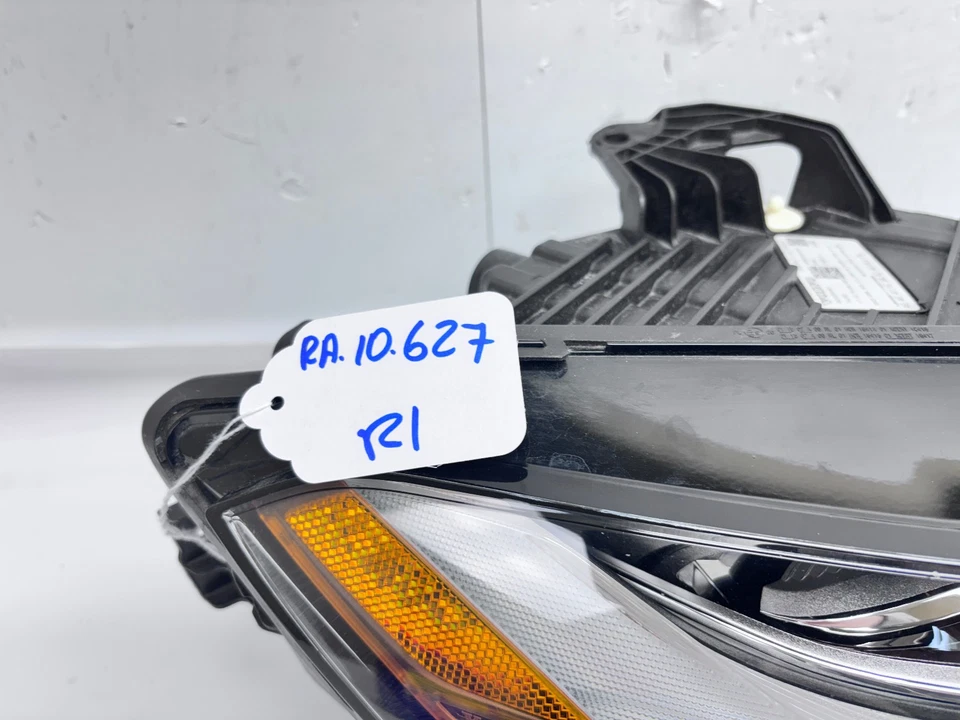 VOLVO XC60 2018-2022  FULL LED RIGHT PASSENGER SIDE OEM HEADLIGHT 32228491 - Image 4 of 4