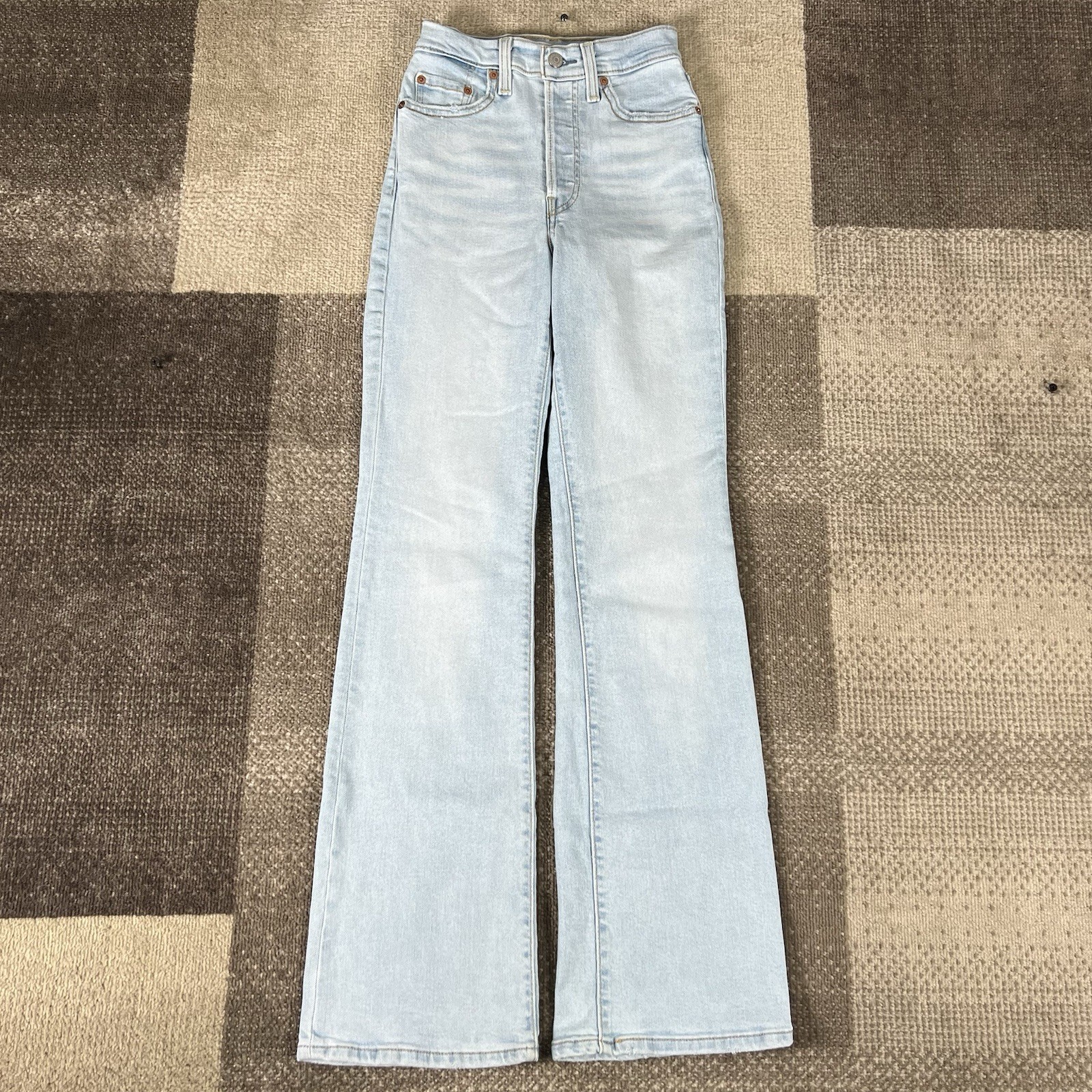 Foto 1 di 7