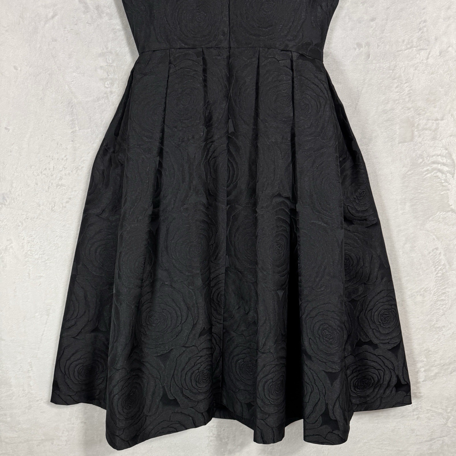 Ivanka Trump Black Floral Rose Jacquard Fit & Flare Midi Dress Size 2 Pleated