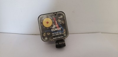 KARL DUNGS GMH-A4-4-8 GAS OPERATED PRESSURE SWITCH, 10A, 120VAC