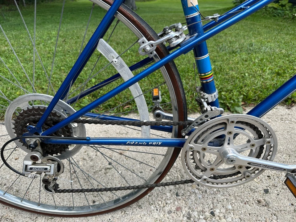 Bicicleta mixta Raleigh Grand Prix 10 velocidades finales de los 70 principios de los 80 hecha en Inglaterra Foto 3 de 4