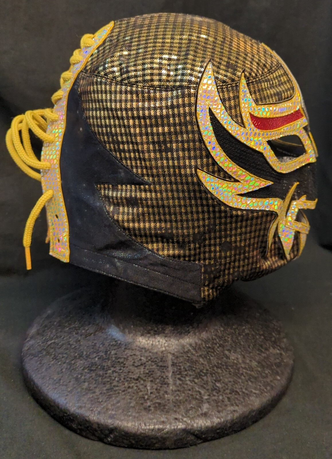 Wrestling match Mask mascara dorada Ring Worn In Japan Tokyo Dome In