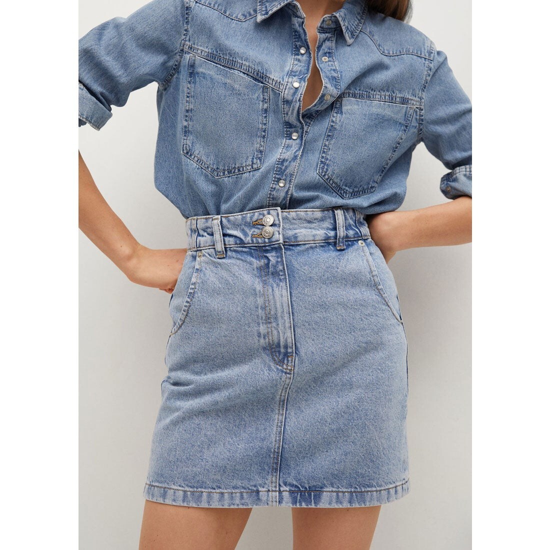 Mango MNG Denim Size Small Denim Mini Skirt With Pockets
