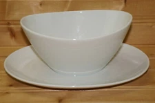 Seltmann Monika Gravy Boat or Sauce Bowl with Underplate, 8 1/2"