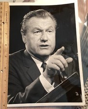 NY Governor NELSON ROCKEFELLER ‘68 PORTRAIT Assoc Press PHOTO Peace Plan Letter
