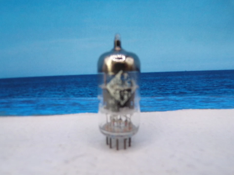 ECC81 Siemens / TELEFUNKEN # NOS NIB (5236) - Bild 2 von 4