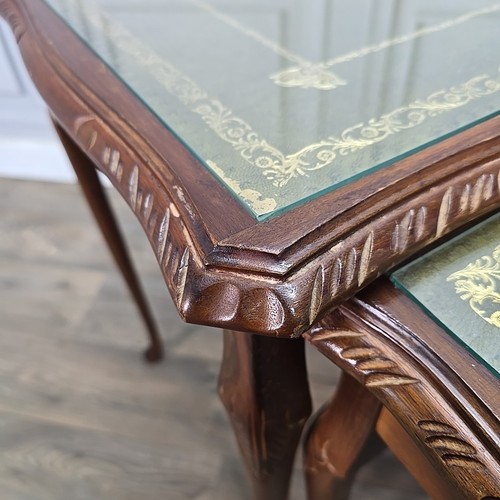 Antique Vintage Queen Anne Carved Wooden Nest Of 3 Tables - Glass Leather Tops - Picture 15 of 24