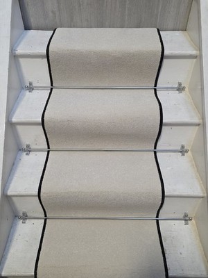 Treppenteppich Läufer 7m / 14 Stufen - 50cm breit - Schneeverwehung - Cormar Primo Ultra.