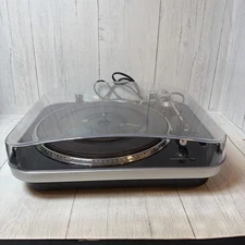Innovative Technology ITUT-400 USB Turntable Record Player Vinyl to MP3