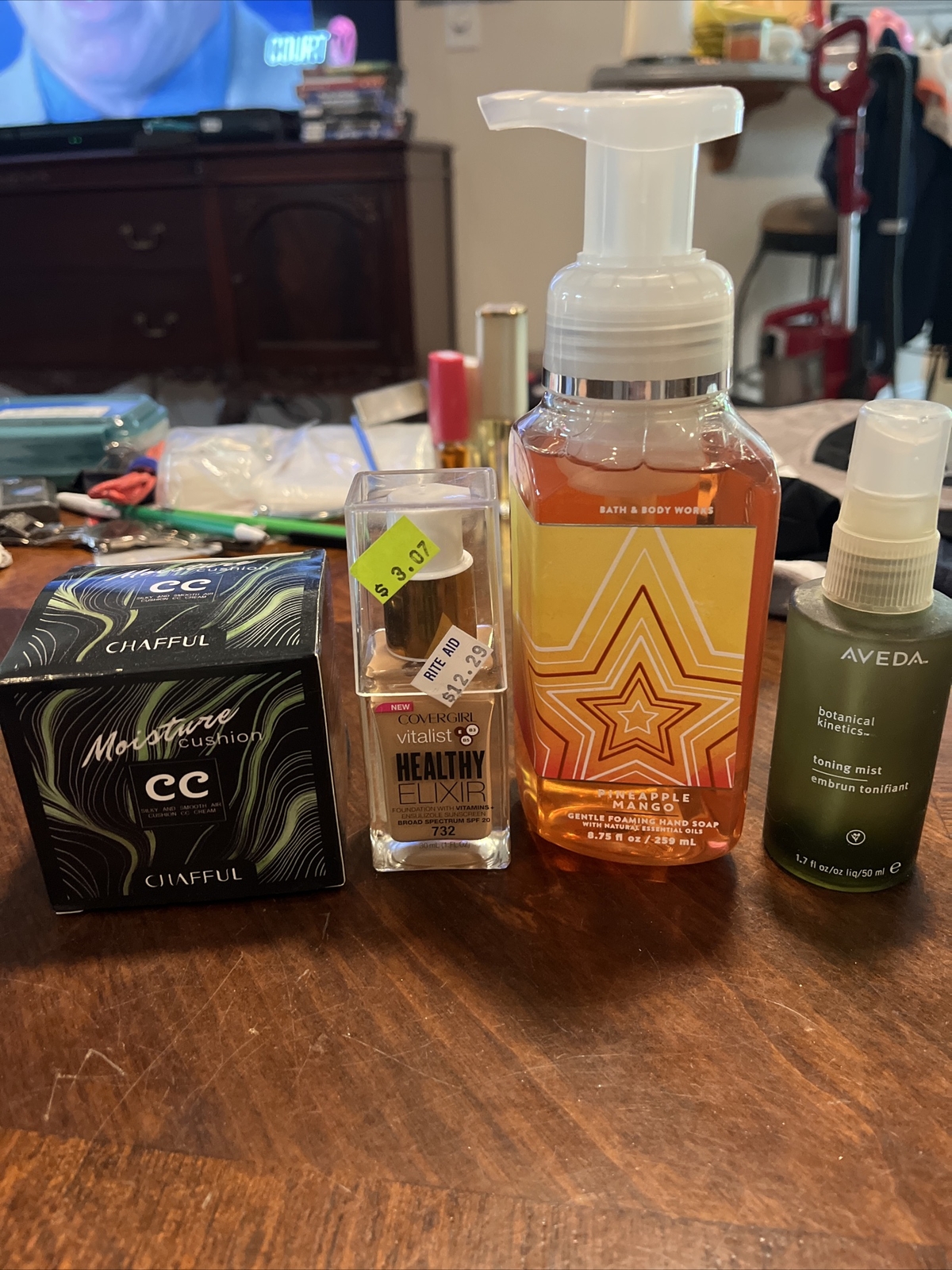 Lot Of 4 Items Aveda Botanical Bath And Body Works Pineapple