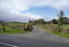 Photo 6x4 Driveway to Spring Hill Greetland Sowerby Bridge But what is t c2008