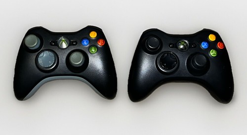 2 Microsoft Xbox 360 Black Wireless Controllers - Picture 6 of 6