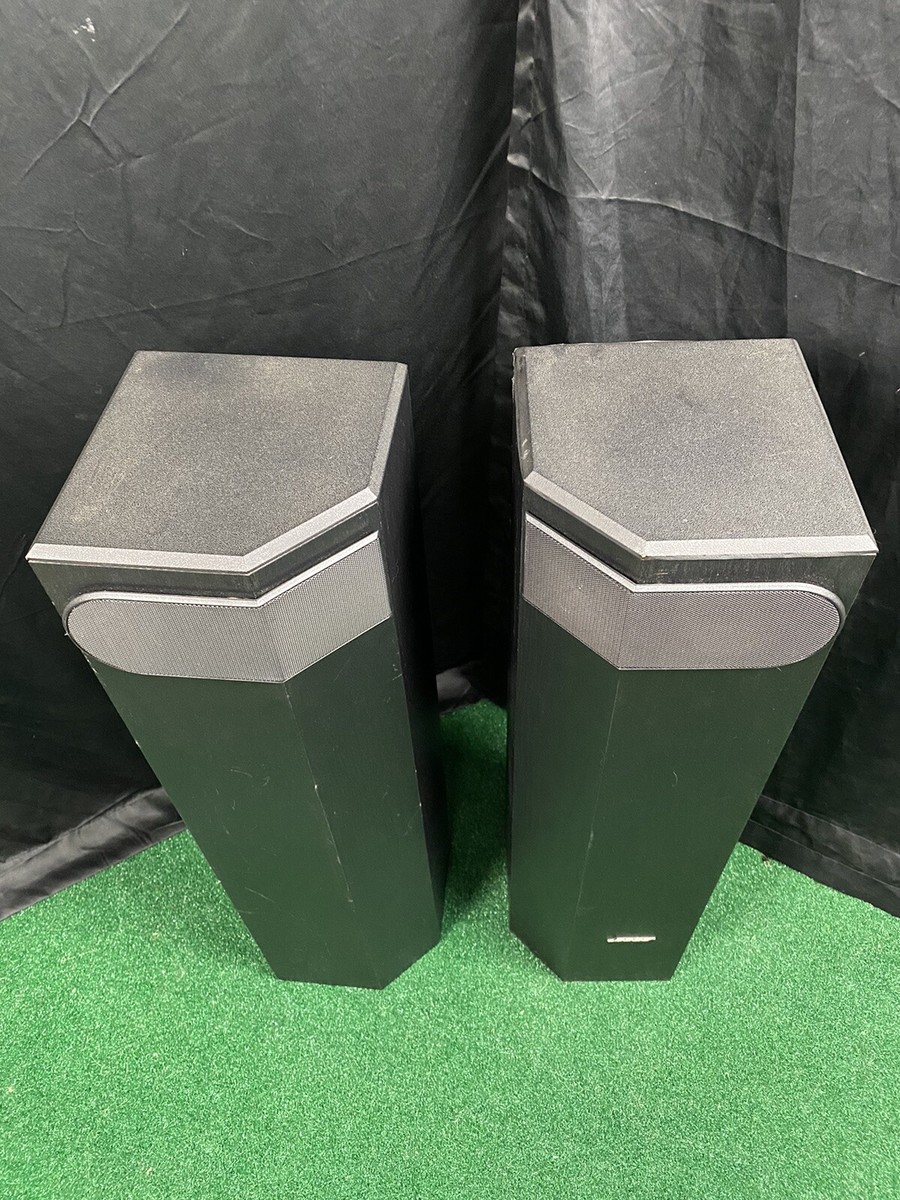 Set of 2 Bose 501 SERIES V Direct Reflecting Speaker Left Set of 2 Bose 501 SERIES V Direct Reflecting Speaker Left