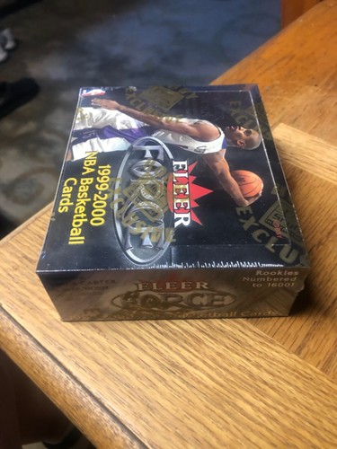 1999-2000 Fleer Force Basketball versiegelte Schachtel Hobby Kobe, Vince Carter Menge - Bild 1 von 6