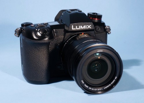 Panasonic LUMIX DC G9 L Mirrorless Camera LEICA DG Elmarit 12-60mm f/2.8-4 Lens - Picture 2 of 13