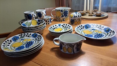 * ARABIA FINLAND PARTIISI GESCHIRR GEDECK TEE TASSE TELLER BLAU  TEILIG